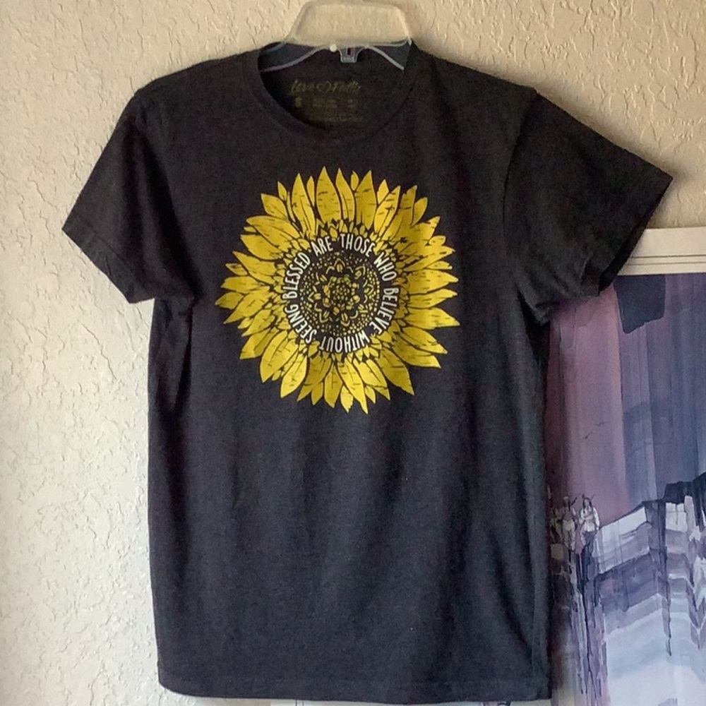 Love & Faith women’s top